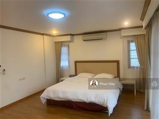 Cho thuê villa oriental palace 33 tây hồ. 240m2 gồm 3 pn, 3vs. giá 75tr/th làm văn phòng để ở
