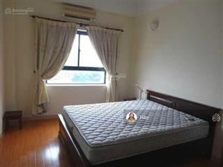Bán căn căn hộ chung cư 130 đốc ngữ, diện tích sổ đỏ 90m2 gồm 3pn, 2vs. giá 8.1 tỷ. view thoáng