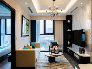 Bán căn hộ chung cư the gloria số 8 nguyễn hồng, 57m2, 2pn, 2vs. nội thất xịn. giá 8.4 tỷ.
