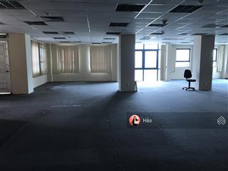 Chính chủ cho thuê mp văn cao, 340m2 tầng 1, mt 10m. giá 220tr/tháng, phù hợp nh, showroom, vp...