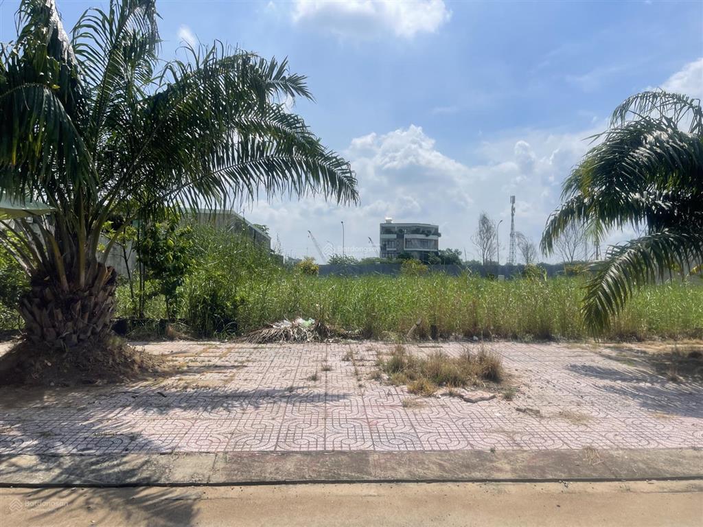 Chủ định cư nước ngoài cần bán gấp đất mặt tiền đường 30m centana điền phúc thành q9