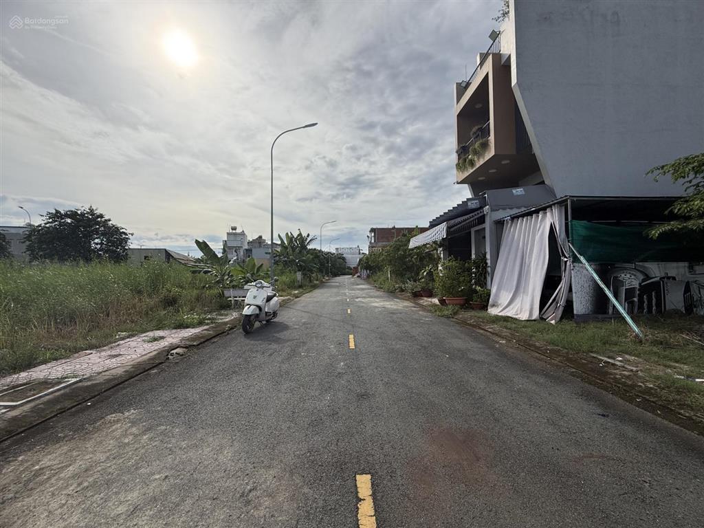 Bán đất nền dự án centana city, 5,9 tỷ, 102.4m2, q9, hcm giá ưu đãi