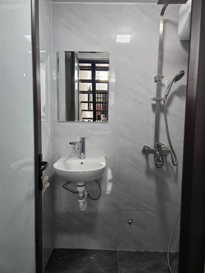 Cho thuê nhà riêng ngõ 2 đội nhân, hà nội