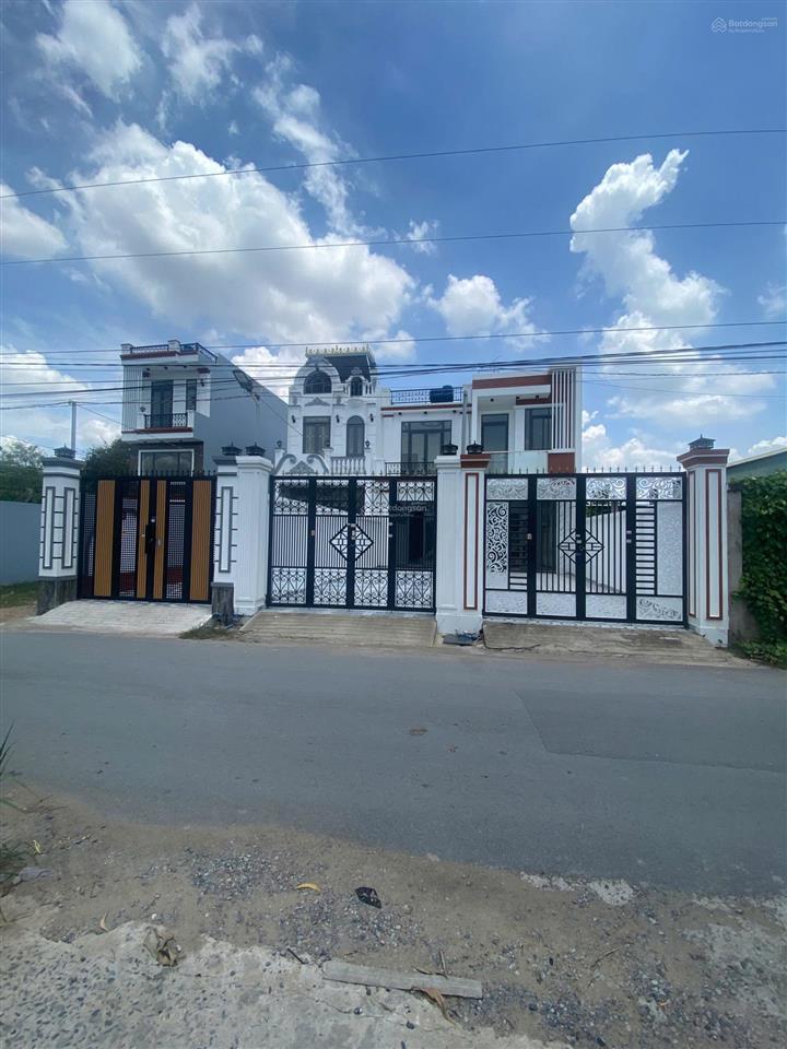Bán nhà riêng 2,35 tỷ, 150m2 tại đường 835, xã long trạch, cần đước, long an