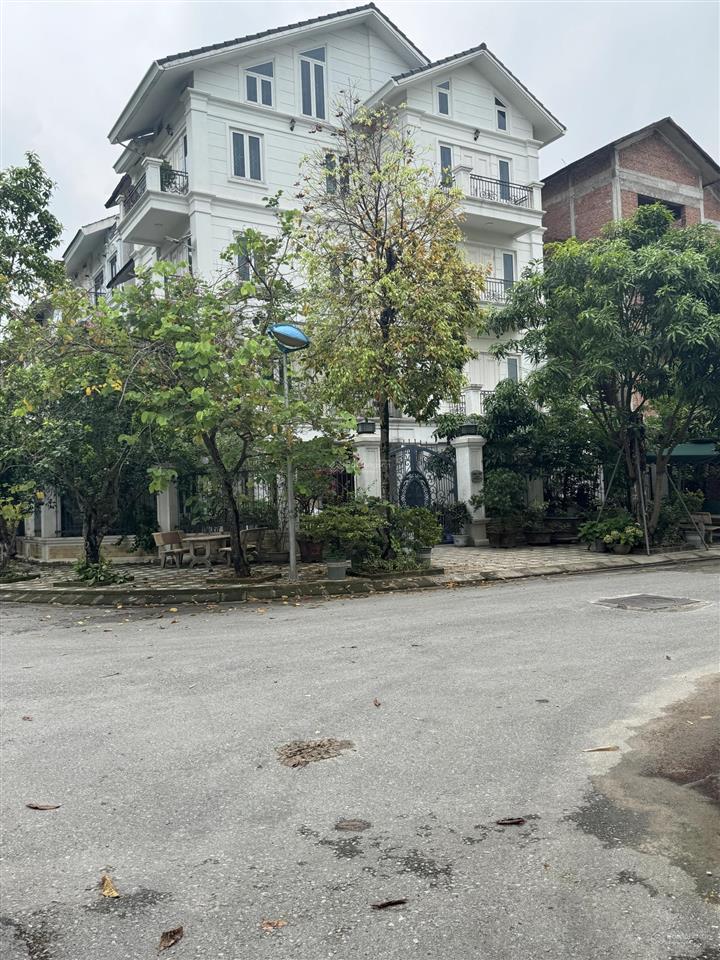 Biệt thự lô góc vị trí siêu đẹp khu nhà ở cán bộ văn phòng quốc hội, xuân phương nam từ liêm