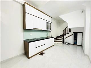 Bán nhà Đường Láng 24m2, 5 tầng chỉ 5.7 tỷ có 5m ra ô tô tránh hiếm quận Đống Đa