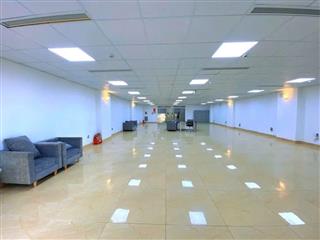 Bán nhà phố Hoàng Quốc Việt 251m2, 7 nổi 1 hầm 2 thang máy mặt tiền 10.5m thu 3 tỷ/năm