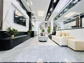 Siêu phẩm Võ Chí Công 32m2, 5 tầng cực đẹp, mặt tiền 3.8m chỉ 7.98 tỷ hiếm Tây Hồ