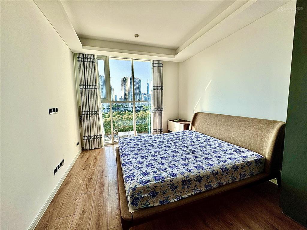 Bán căn hộ sarinakđt sala 96m22pn tầng đẹp shcc