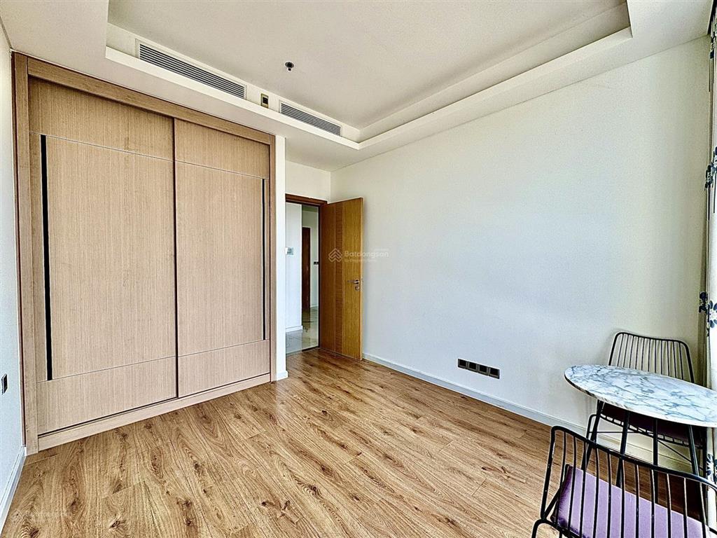 Bán căn hộ sarinakđt sala 96m22pn tầng đẹp shcc