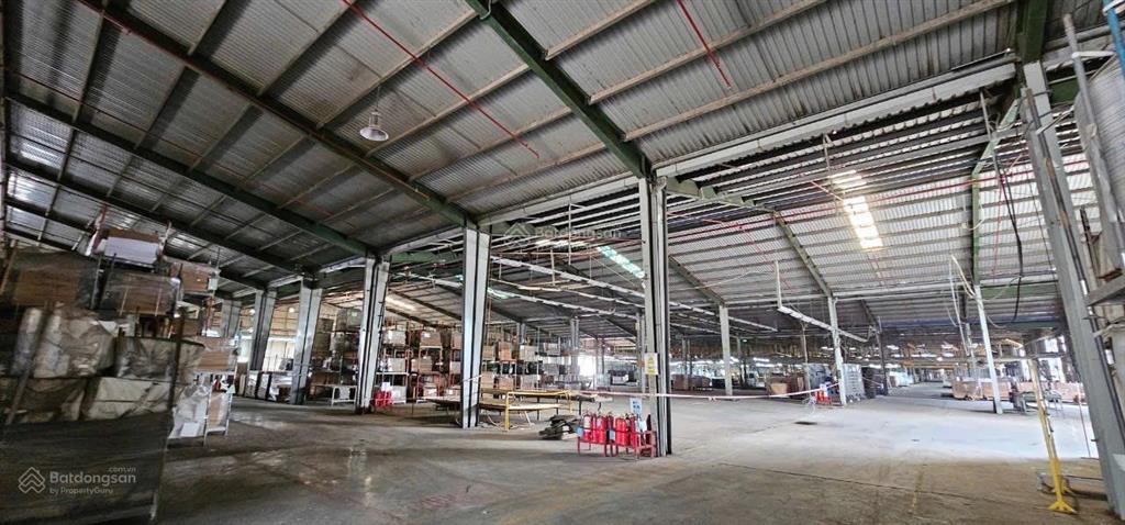 Cho thuê kho chứa hàng 800m2, 1550m2, 3100m2 trong kcn sóng thần 1, dĩ an, bình dương giáp thủ đức