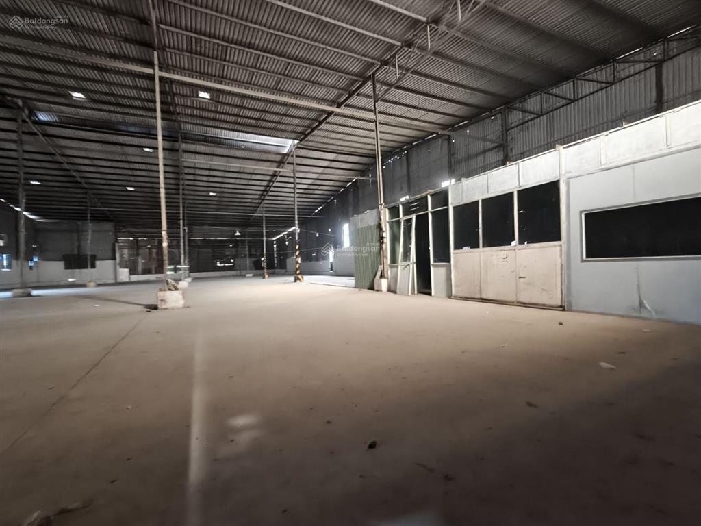 Cho thuê kho xưởng 1500m2 đường hoàng hữu nam, p. long thạnh mỹ, q9, xe container vào được, có pccc