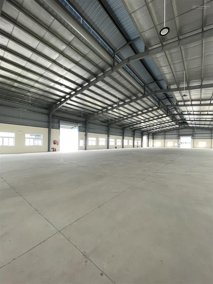 Cho thuê kho xưởng 2700m2 trong kcn long thành, tỉnh đồng nai