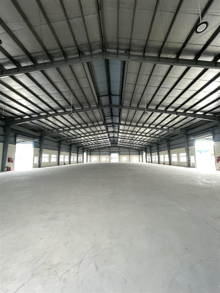 Cho thuê kho xưởng 2700m2 trong kcn long thành, tỉnh đồng nai