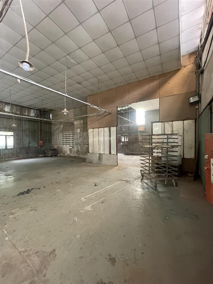 Cho thuê kho xưởng 1300m2 gần hoàng hữu nam, long thạnh mỹ, quận 9