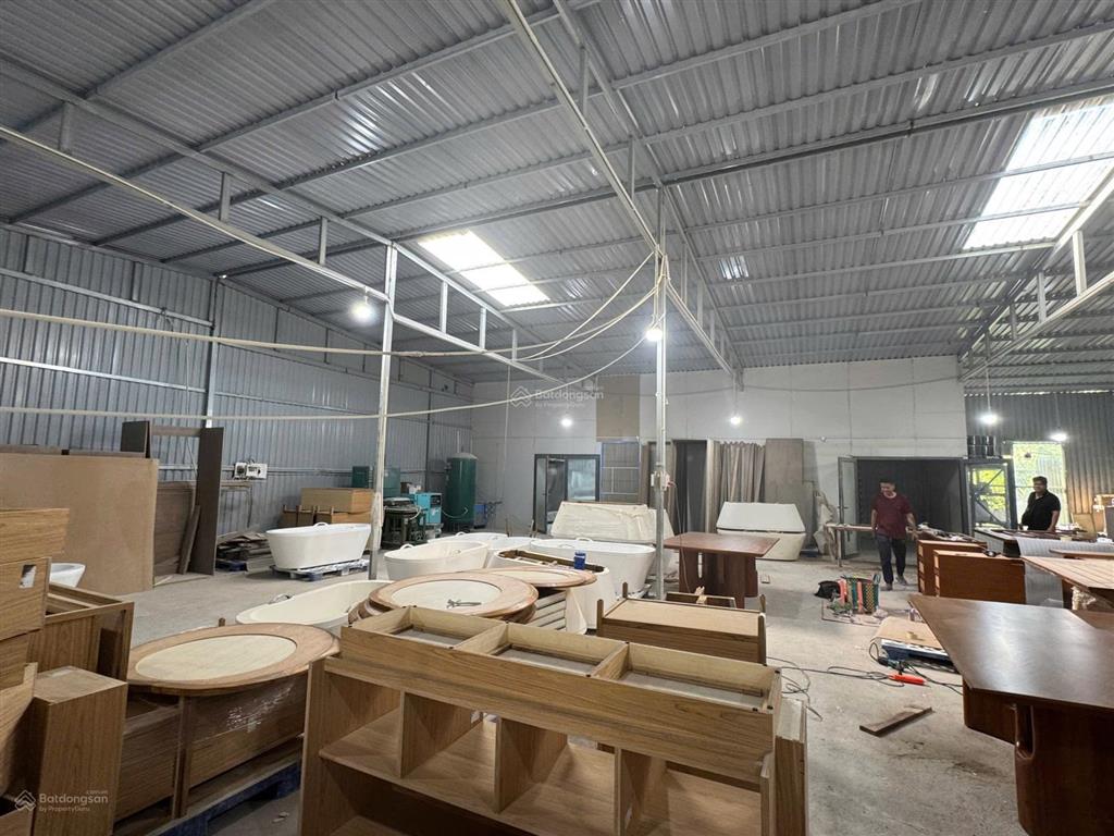 Cho thuê kho xưởng 500m2 đường đỗ xuân hợp, p. phú hữu, quận 9, gần khu lake view