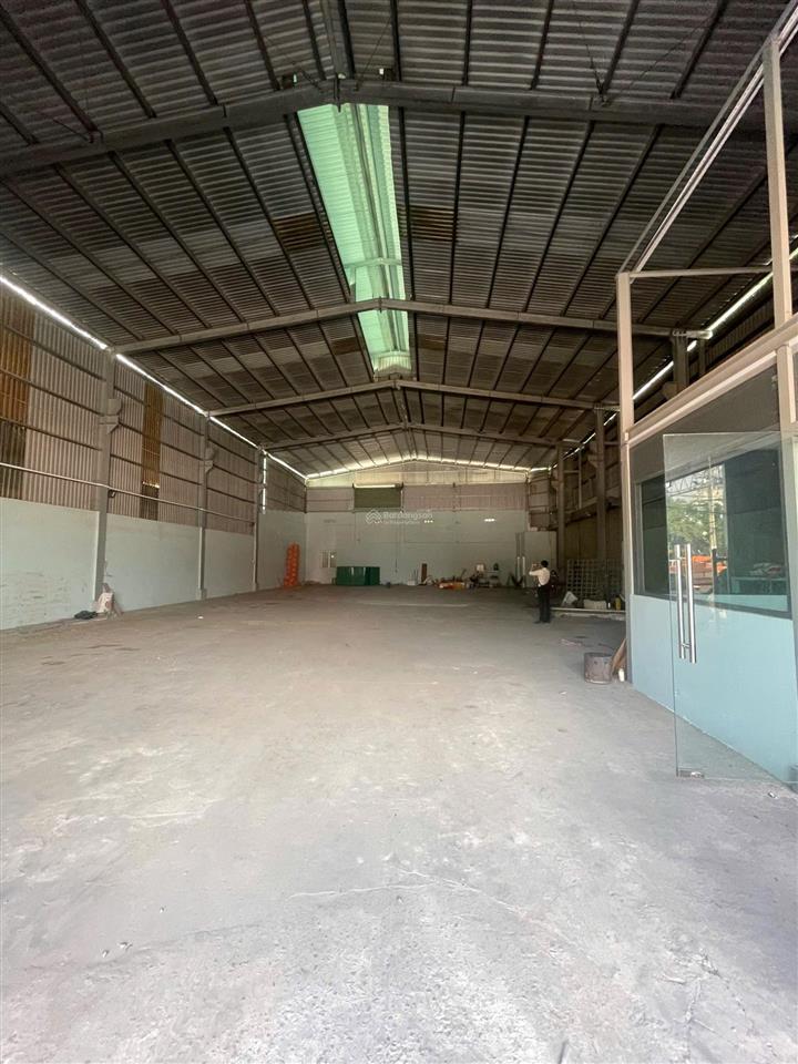 Cho thuê mặt bằng kho xưởng 530m2 đường nguyễn duy trinh, vòng xoay phú hữu,q9,cont 40ft vào 24/24