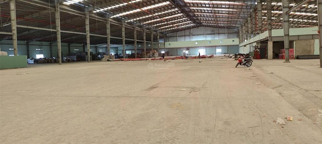 Cho thuê kho xưởng dt 2000m2 trong cụm sx gần kcn xuyên á, xã mỹ hạnh nam, đức hoà, long an
