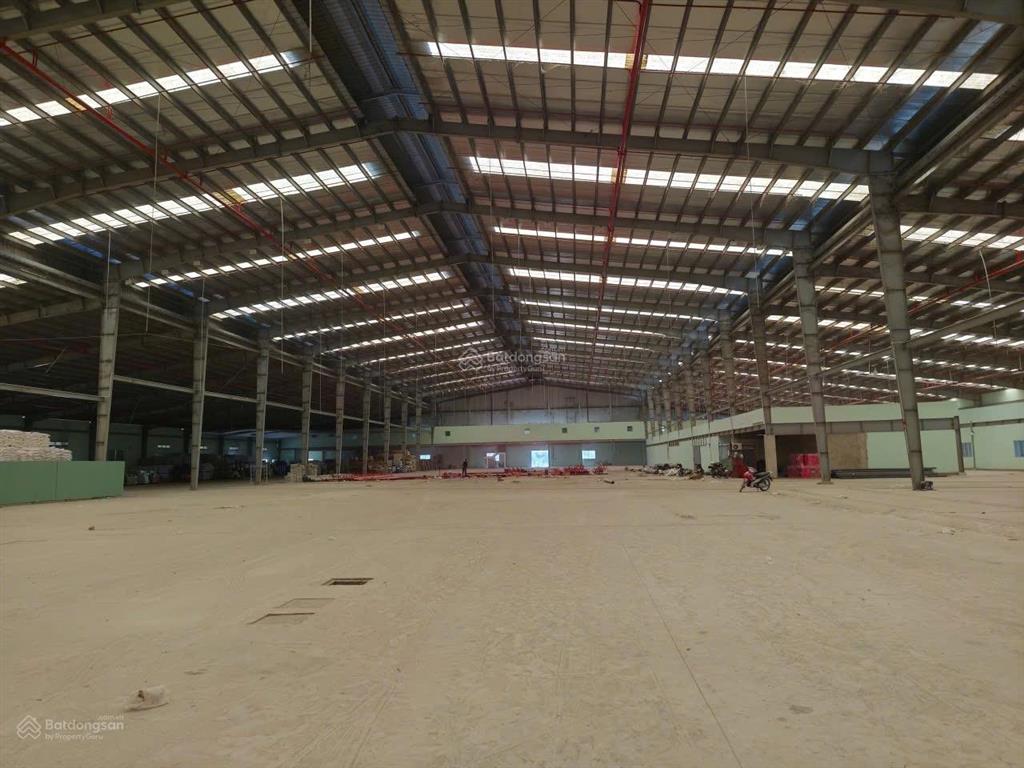 Cho thuê kho xưởng dt 2000m2 trong cụm sx gần kcn xuyên á, xã mỹ hạnh nam, đức hoà, long an