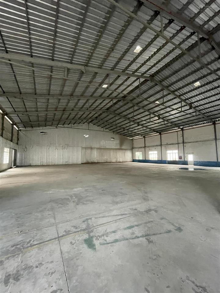 Cho thuê kho xưởng 700m2 võ văn hát, long trường, q9 gần cn cao q9, có pccc, xe cont vào