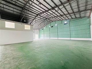 Cho thuê kho xưởng 700m2 gần công nghệ cao, long trường, quận 9, có pccc
