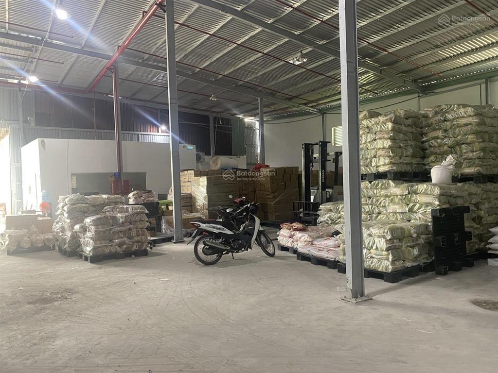 Cho thuê kho xưởng 600m2 đường gần ql 1k, linh xuân, thủ đức có pccc, xe cont 40f vào