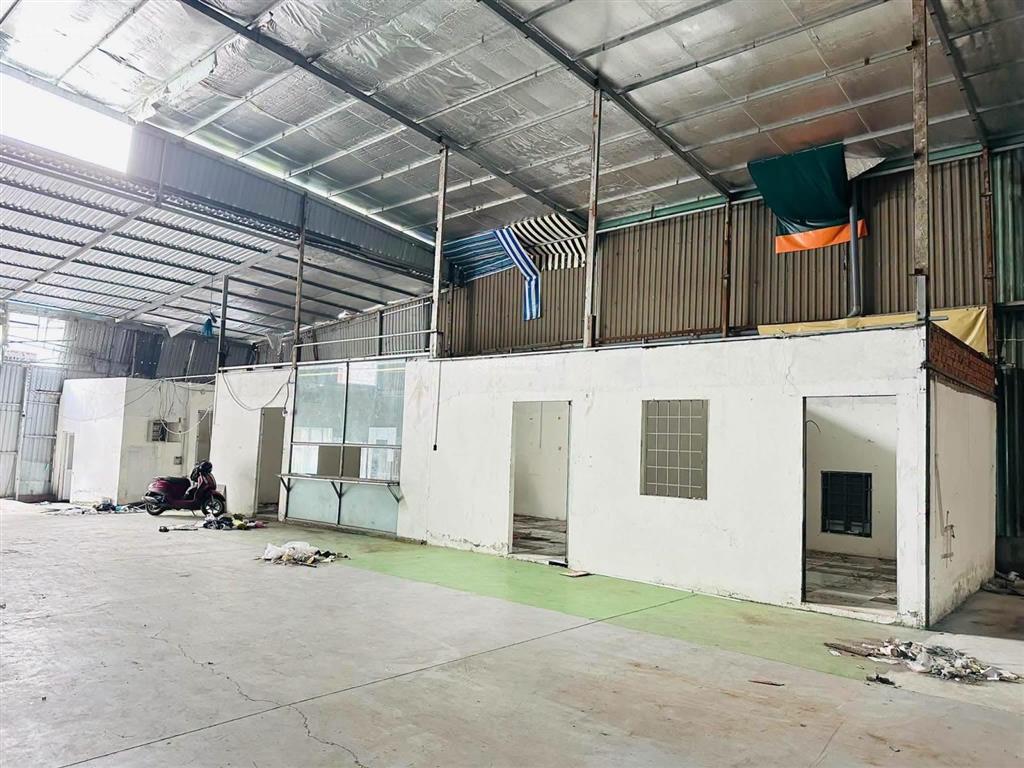 Cho thuê kho xưởng 1040m2 ql 13, hiệp bình phước, thủ đức gần vạn phúc city