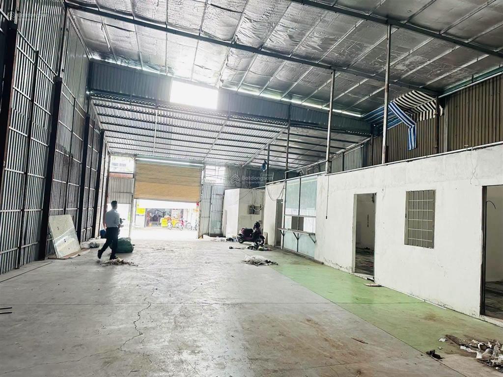 Cho thuê kho xưởng 1040m2 ql 13, hiệp bình phước, thủ đức gần vạn phúc city