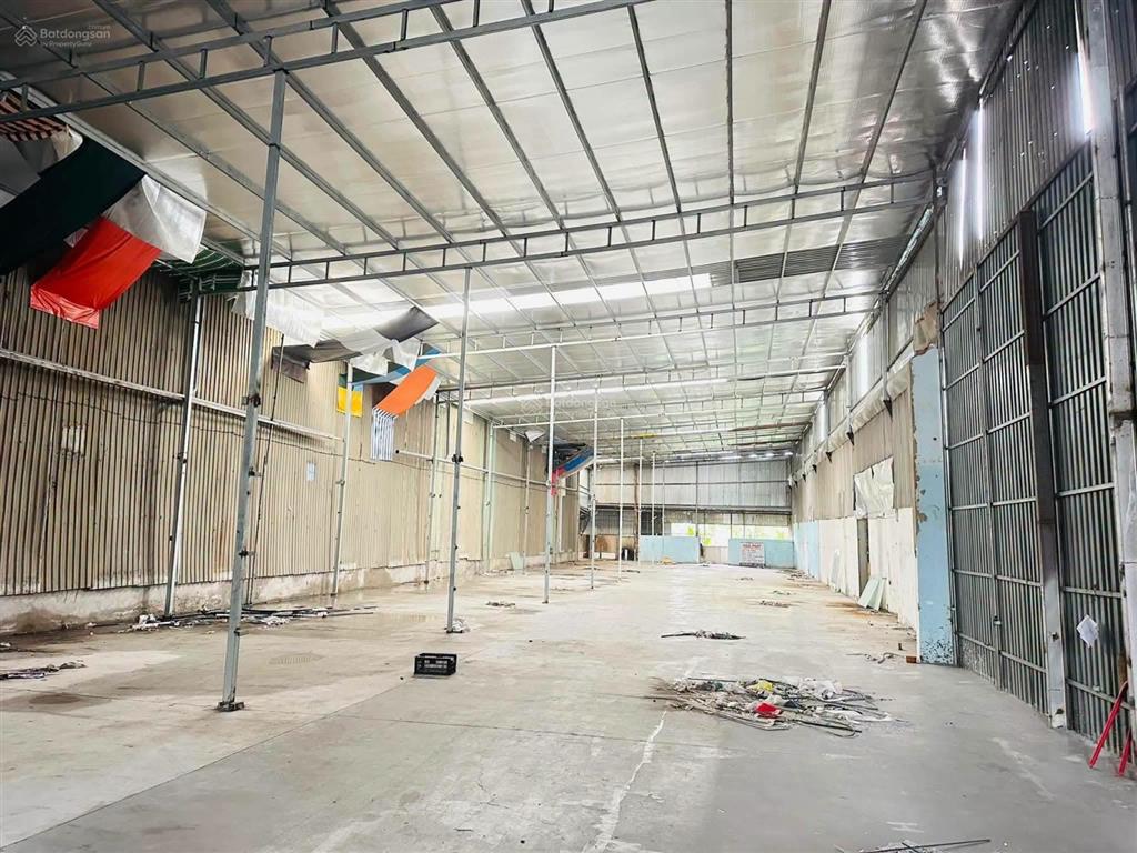 Cho thuê kho xưởng 1040m2 ql 13, hiệp bình phước, thủ đức gần vạn phúc city