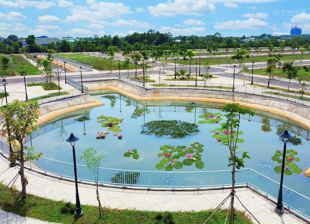 Bán đất nền sổ đỏ dự án lago centro, diện tích 70m2, lô kế góc, gần trung tâm thương mại, giá 1ty35