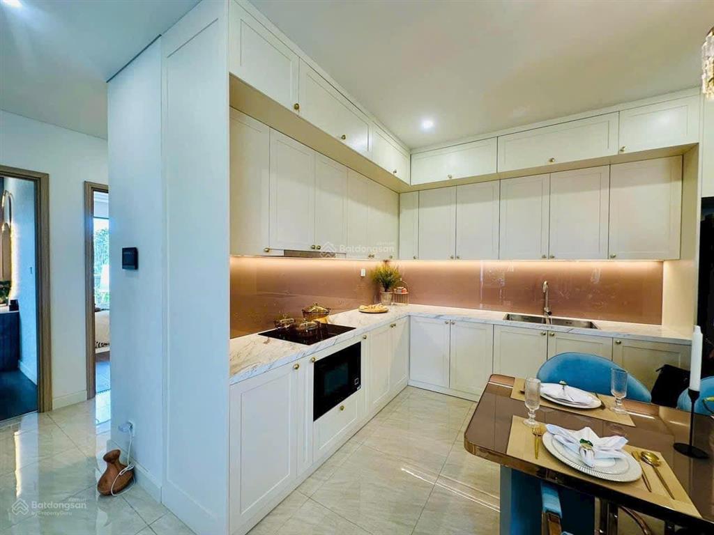 Cần bán ch fiato uptown thủ đức chỉ 4.5tỷ, 2pn diện tích 80m2 bàn giao nt cao cấp tặng máy lạnh lg.