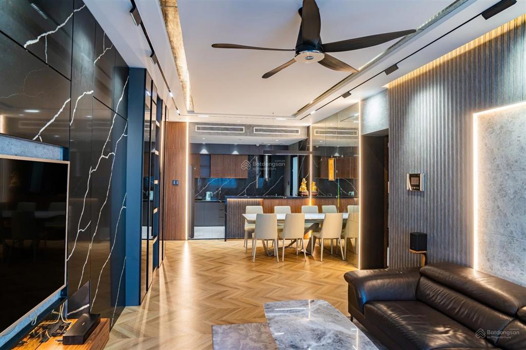 Bán gấp 3pn saigon pearl nhà đẹp, nội thất cao cấp