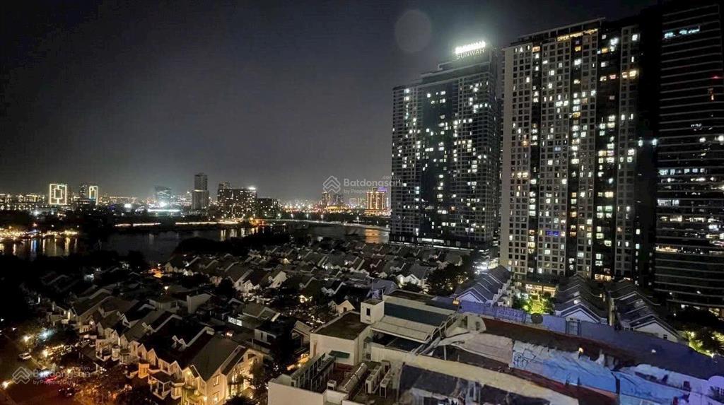 Cho thuê biệt thự saigon pearl. giá tốt, nhà mới