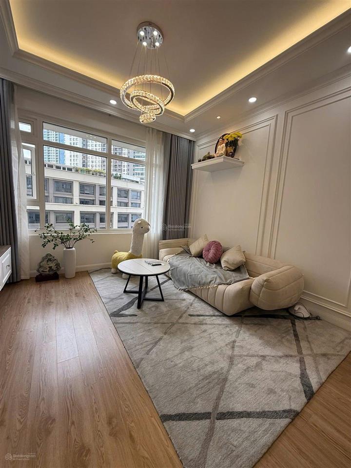 Bán gấp 2pn saigon pearl nhà đẹp vào ở liền