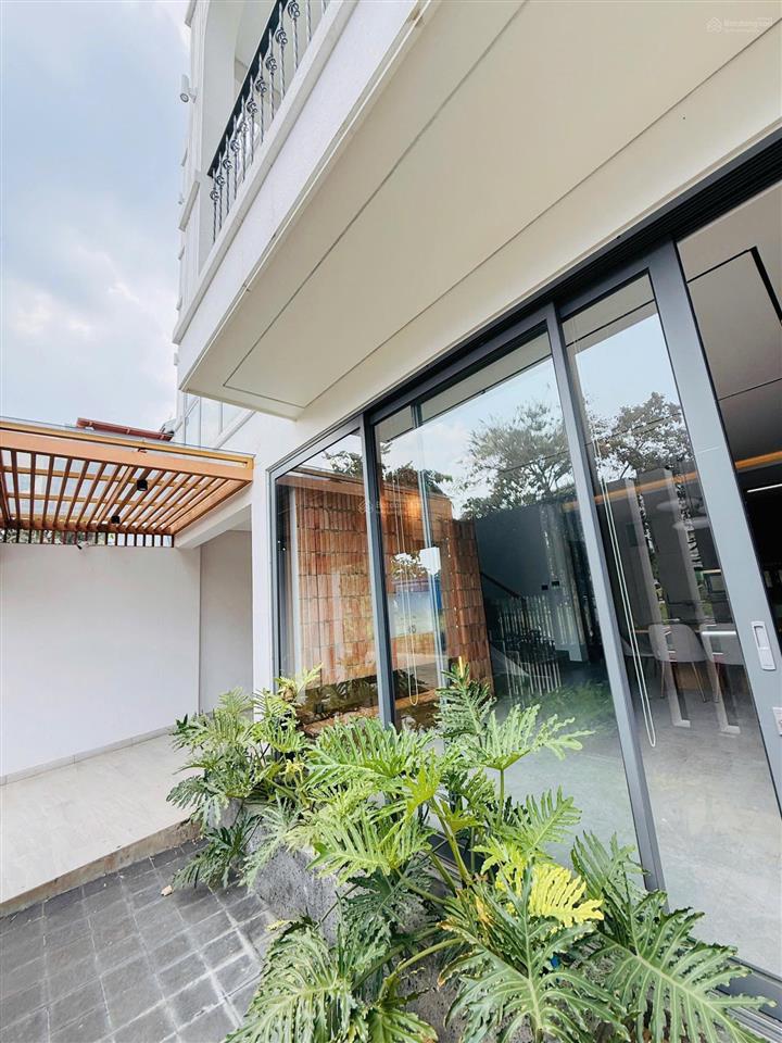 Cho thuê villa nguyễn hoàng dt lớn, nhà đẹp