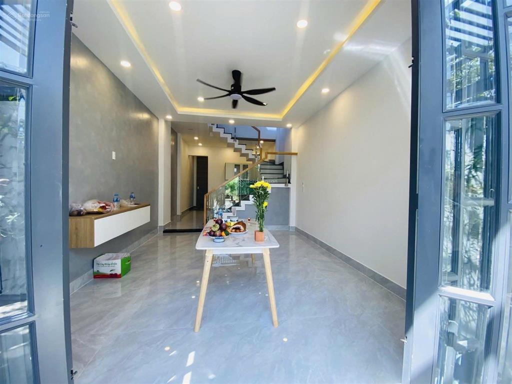 Bán nhà mặt tiền năm châu, phường 12 quận tân bình 5x16m 2 tầng lầu chỉ 10 tỷ