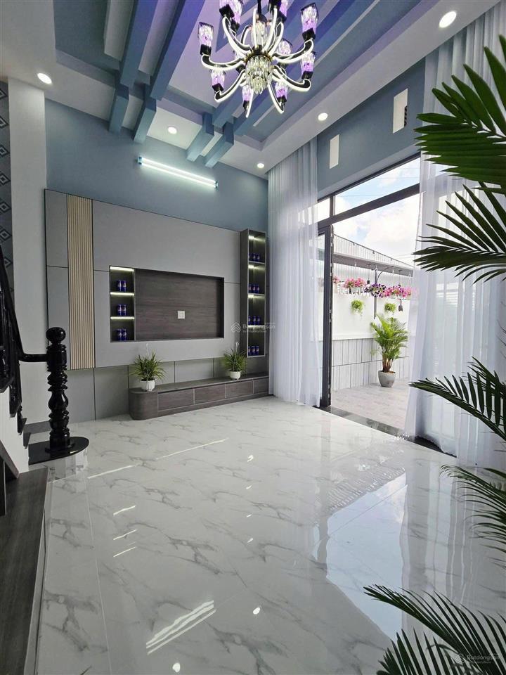 Bán nhà hxh cộng hòa, phường 4, tân bình (4,5*12) 3 tầng gần sân bay