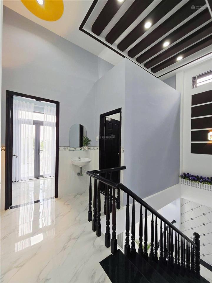 Bán nhà hxh cộng hòa, phường 4, tân bình (4,5*12) 3 tầng gần sân bay