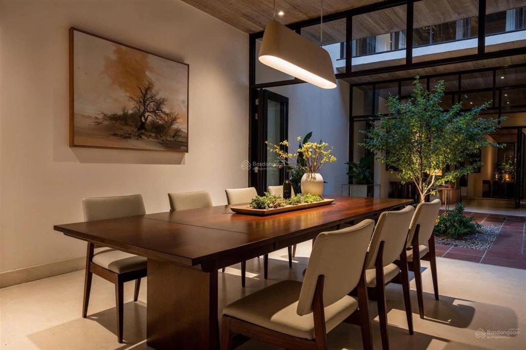 Bán nhà hxh phổ quang, phường 9, phú nhuận (10*20) 5 tầng khu vip sân bay