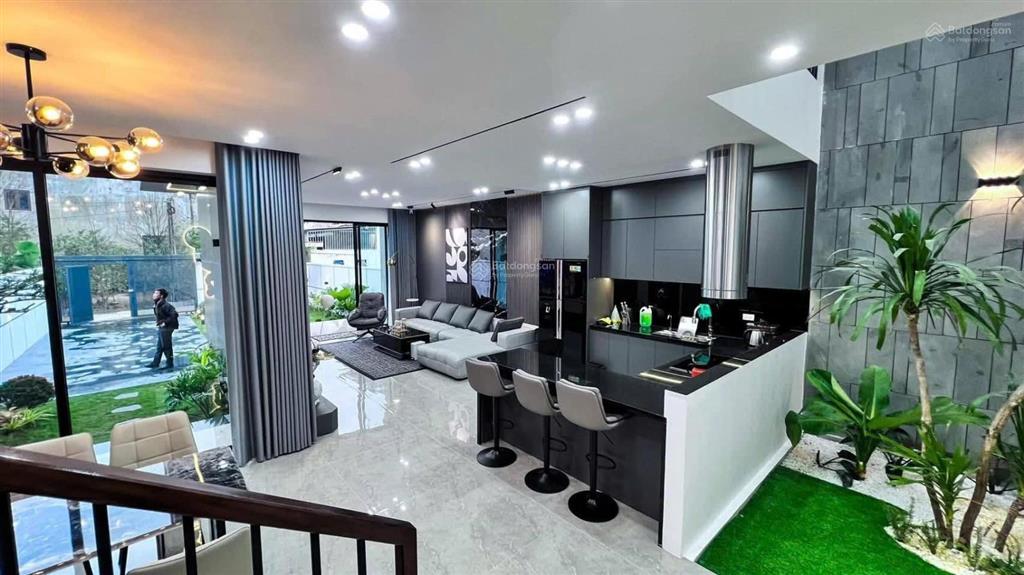 Bán nhà hxh đường ấp bắc, phường 13 quận tân bình (4x15m) 5 tầng khu nhà ga t3