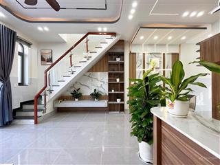 Bán nhà mặt tiền cách mạng tháng 8, phường 7 tân bình (4*19,5m) 3 tầng