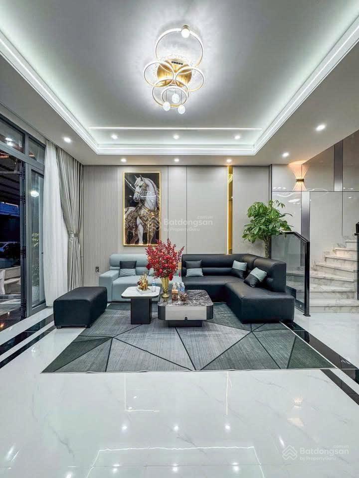 Bán nhà hxh phổ quang, phường 9 phú nhuận (10x20m) 5 tầng mới gần bệnh viện tâm anh