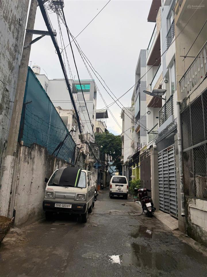 Bán nhà hxh cmt8 dt 4m x 17m giá 7.5 tỷ