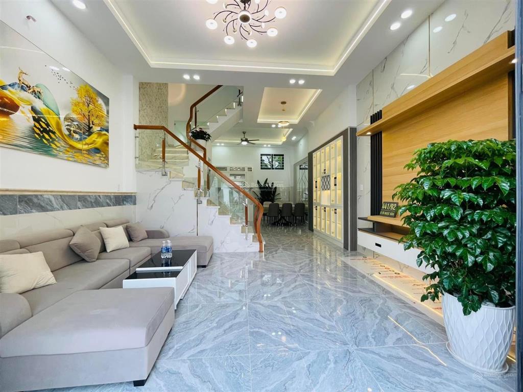 Bán nhà đường văn chung, phường 13, tân bình (5m*14m) chỉ 8 tỷ?