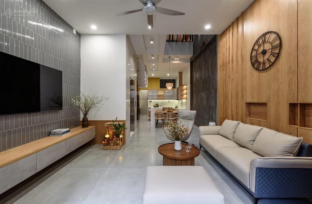 Bán nhà phường 9, tân bình hẻm 730 lạc long quân (nay phường tân hòa)  4*18m  5 tầng chỉ 9,5 tỷ