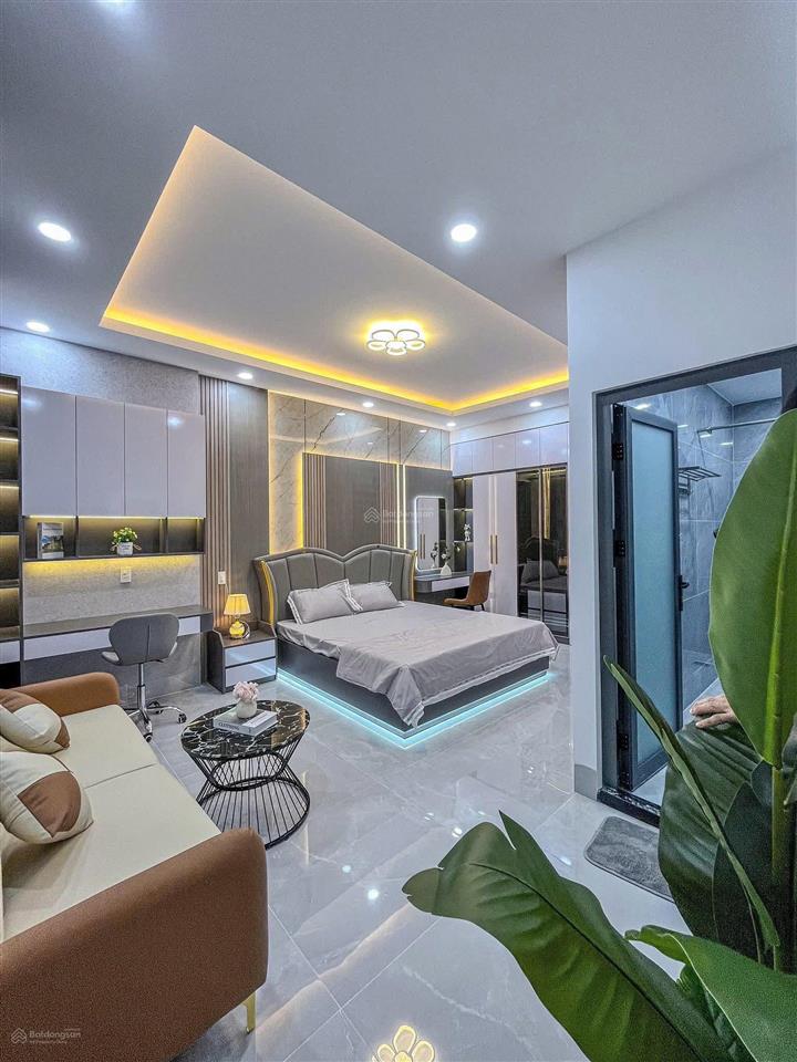 Bán nhà hẻm 202 phạm văn hai phường 5 tân bình (4,5*20) 3 tầng