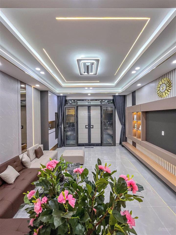 Bán nhà hẻm 202 phạm văn hai phường 5 tân bình (4,5*20) 3 tầng