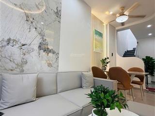 Bán nhà phường 6, tân bình hẻm 61 đất thánh, (4,5*16m) 3 tầng hơn 8 tỷ?