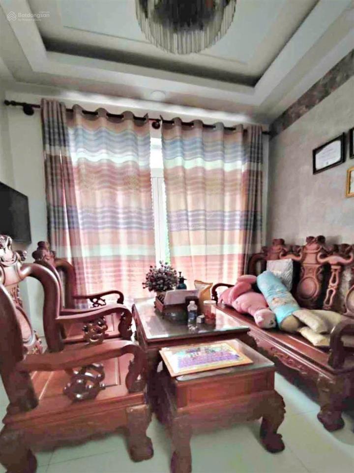 Bán nhà mặt tiền bàu cát 7, phường 14, tân bình (4*18m) 4 tầng chỉ 10,x tỷ?