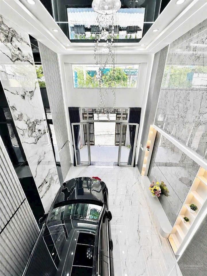 Bán nhà phường 4, tân bình hxh cộng hòa, (4,5*12) 3 tầng khu vip